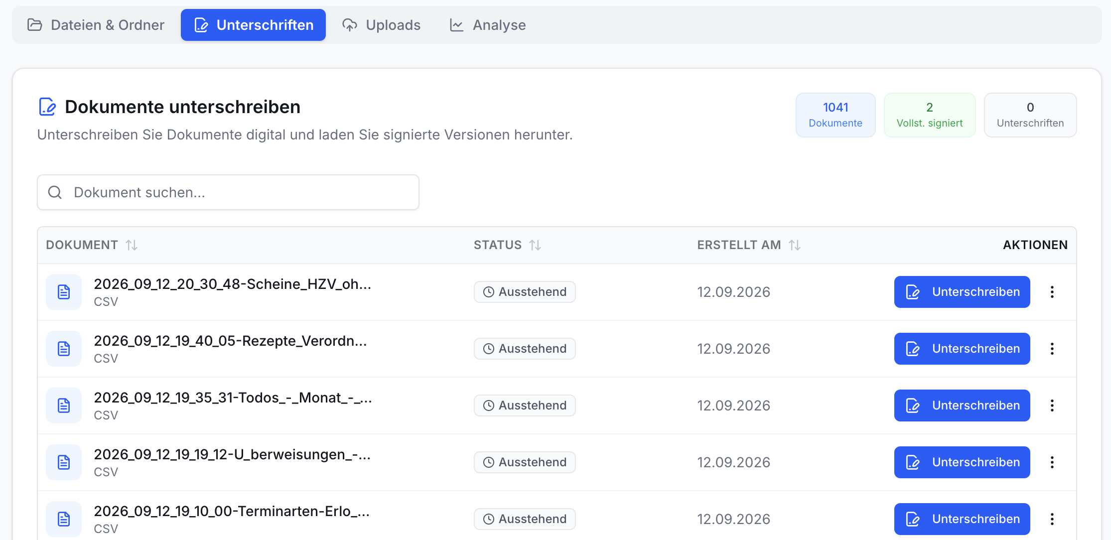 Screenshot der Effizienz Praxis App, Bereich Unterschriften. Liste mit Dokumenten, Status Ausstehend, Erstellungsdatum und Unterschreiben-Button. Oben: 1041 Dokumente, 2 signiert, 0 Unterschriften.
