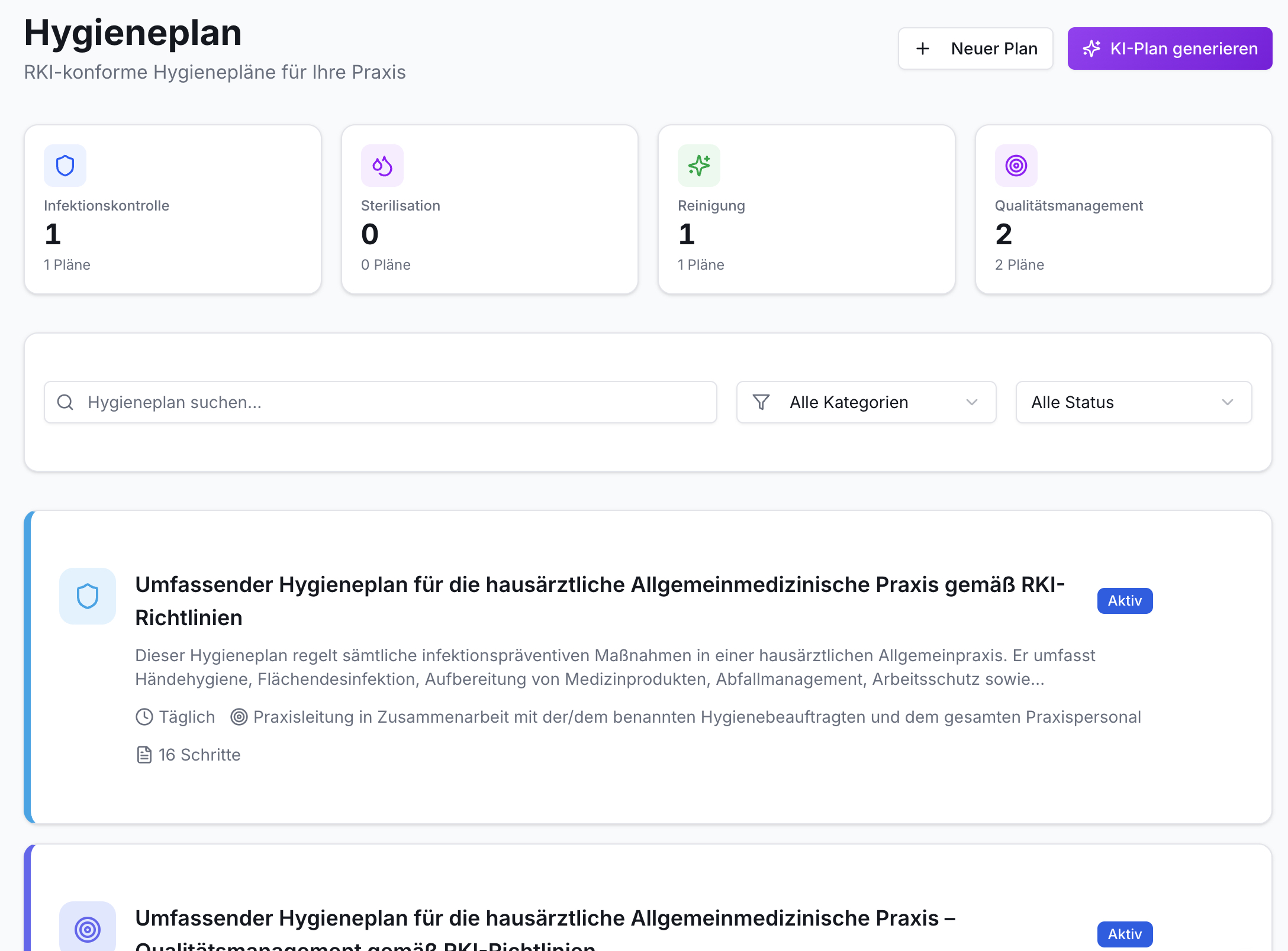 Hygieneplan-Übersicht. Vier Karten zeigen Infektionskontrolle (1), Sterilisation (0), Reinigung (1), QM (2). Suchfeld, Filter, Neuer Plan, KI-Plan. Liste RKI-Pläne.