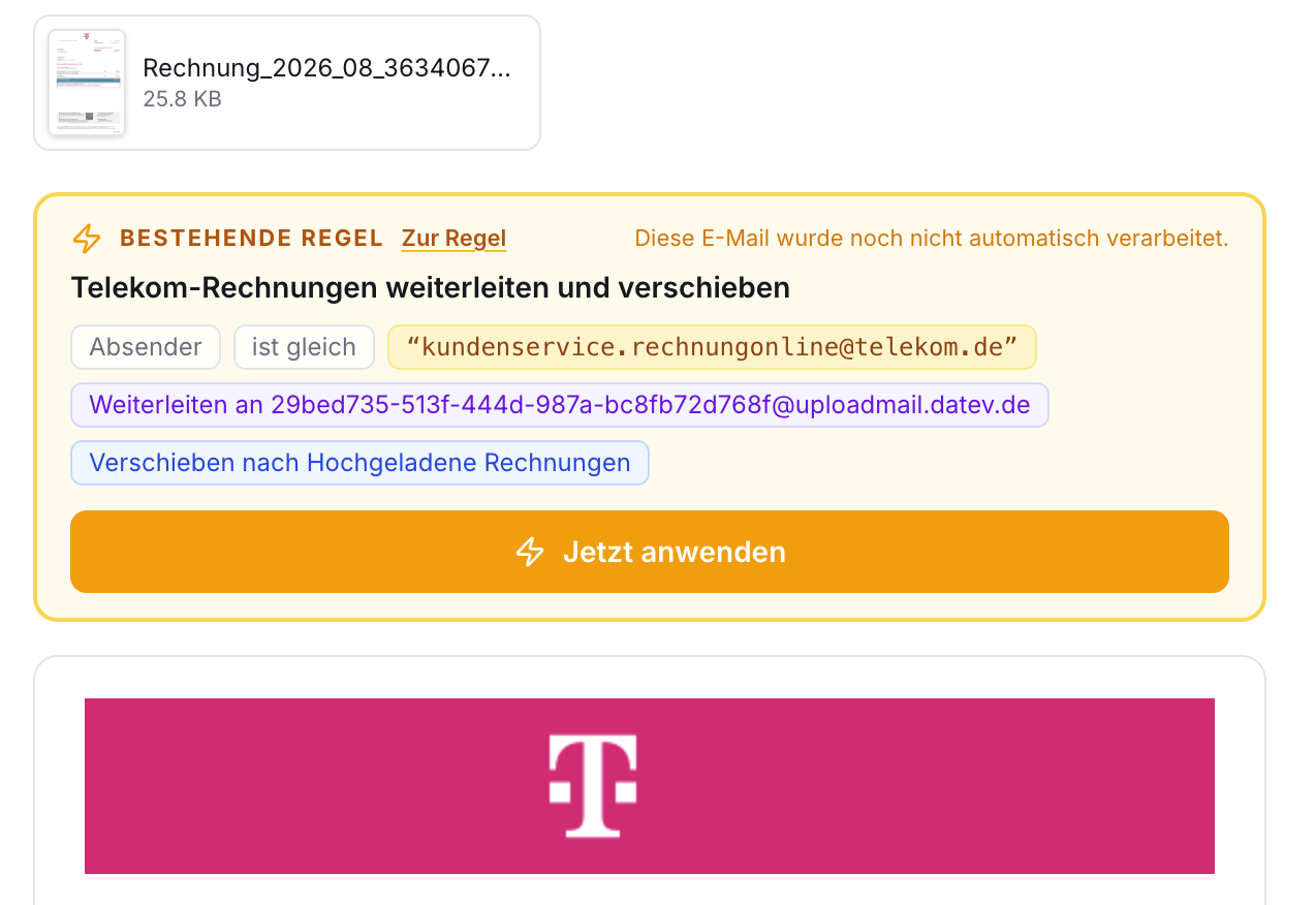Screenshot: E-Mail-Posteingang mit Rechnung. Eine Box zeigt eine automatische Regel für Telekom-Rechnungen: Weiterleiten an DATEV und Verschieben. Button Jetzt anwenden.