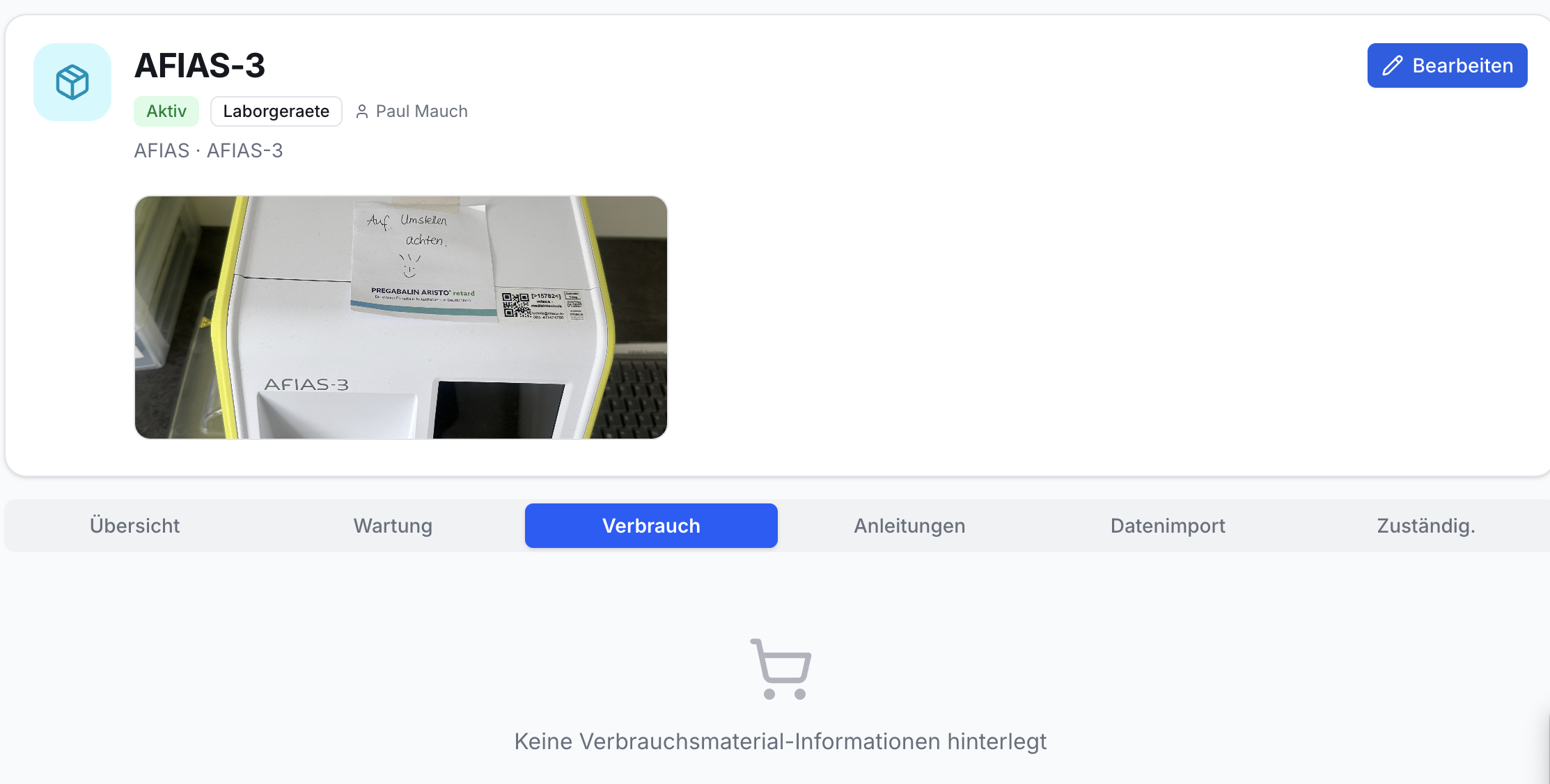 Detailansicht AFIAS-3: Aktiv, Laborgerät, Paul Mauch. Bild des Geräts mit Notiz. Reiter Verbrauch ist aktiv, zeigt Keine Verbrauchsmaterial-Informationen.