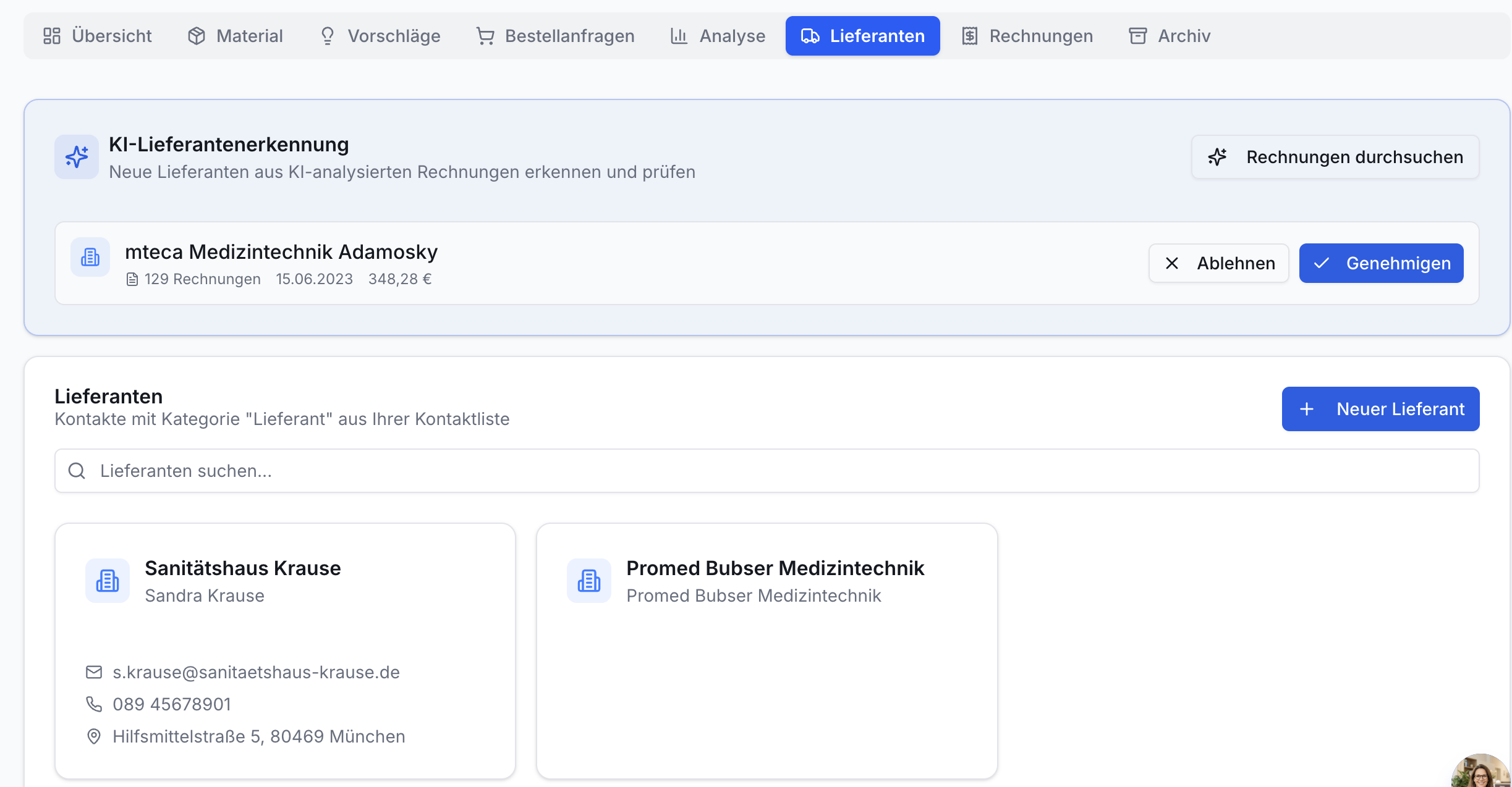 Screenshot: Lieferantenverwaltung. KI-Erkennung. Lieferantenliste mit Suchfeld, Hinzufügen-Button, Kontaktkarten.