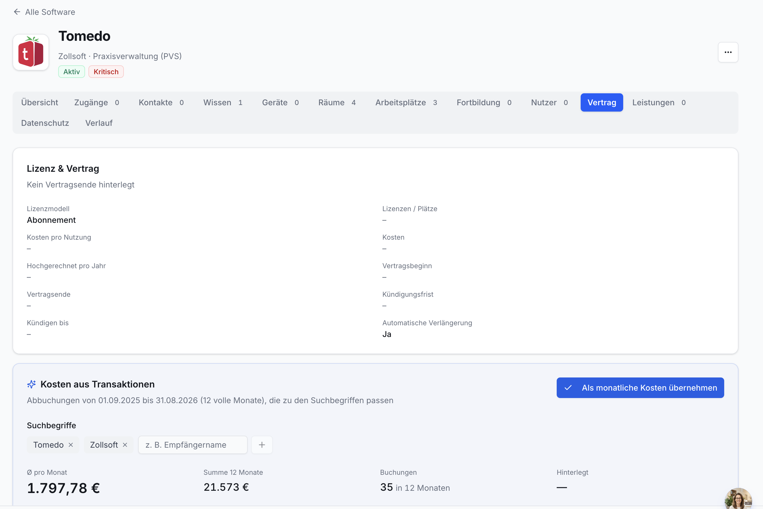 Screenshot der Tomedo Software-Detailseite mit dem Tab Vertrag. Zeigt Lizenz- und Vertragsdaten, sowie Transaktionskosten von 1.797,78 €/Monat und 21.573 € gesamt.